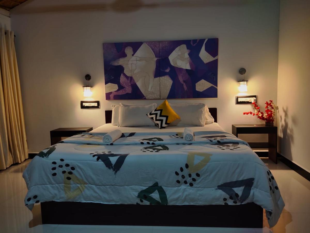 Lotus Riya Home Stay Hampi Exteriör bild